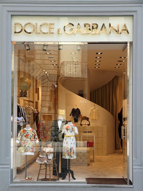 dolce gabbana factory outlet milan|dolce & gabbana outlet store.